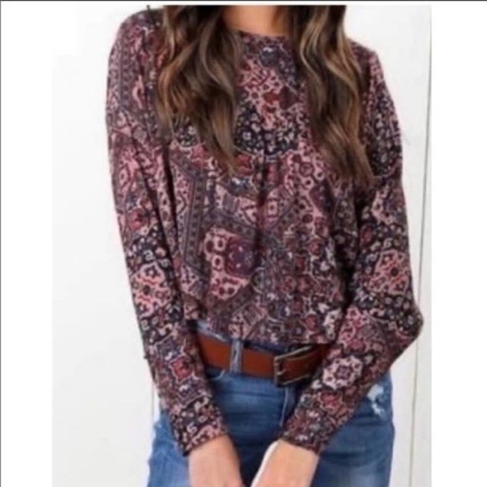 Maroon Printed Cropped Blouse Size Small